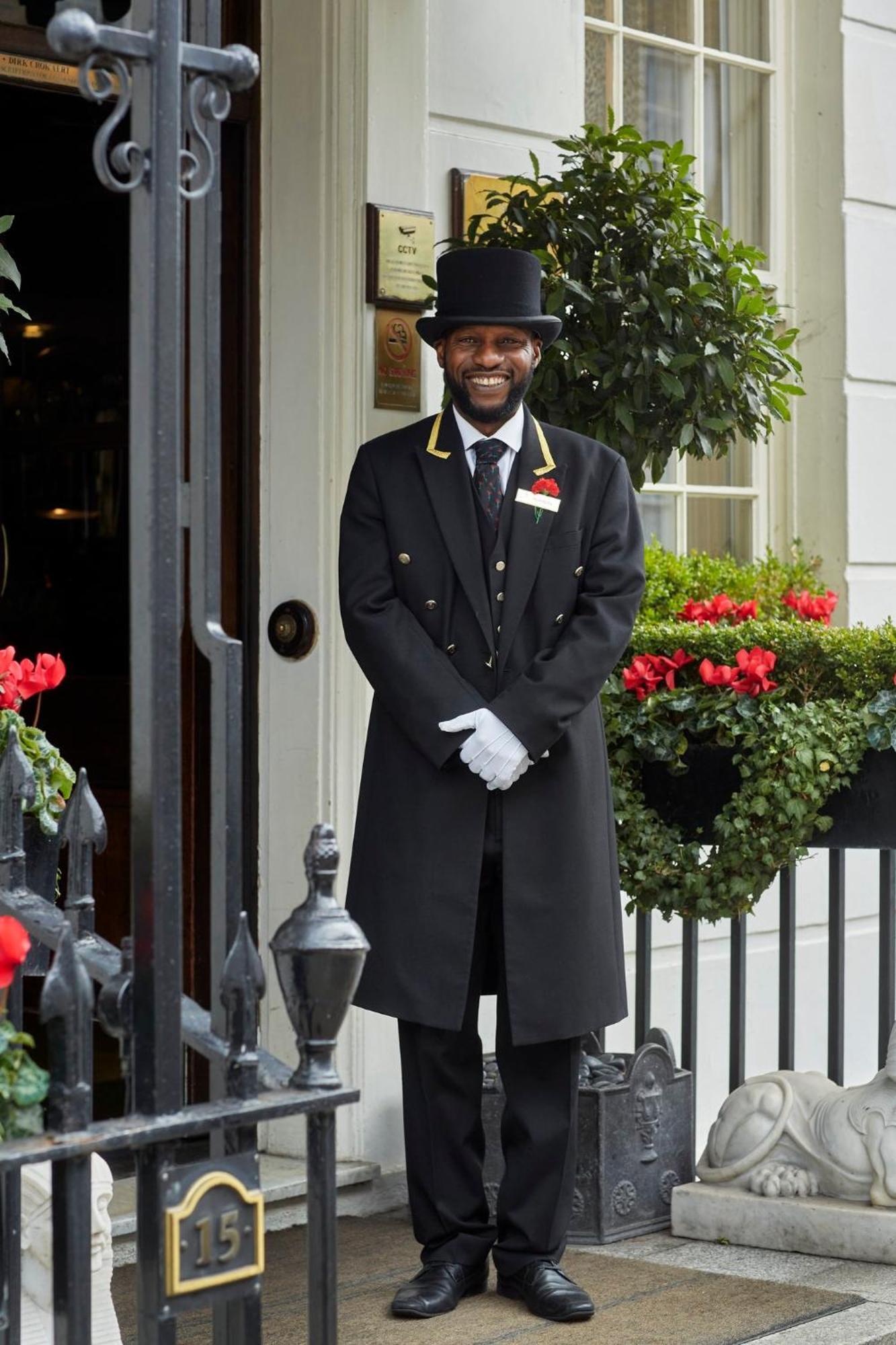 The Montague On The Gardens Hotel London Exterior photo