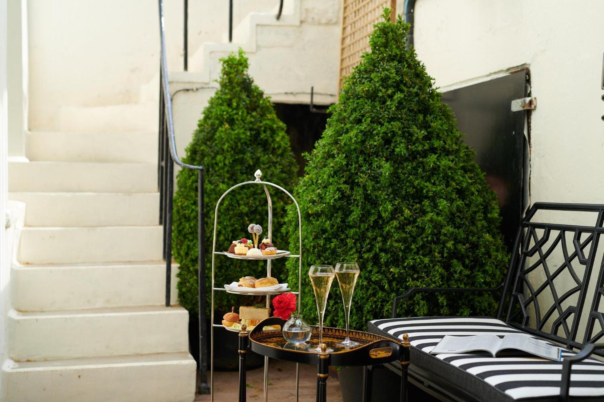 The Montague On The Gardens Hotel London Exterior photo